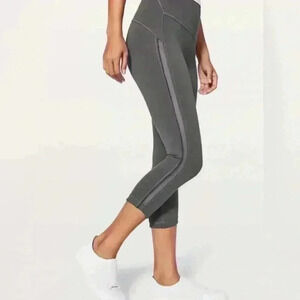 Lululemon Wunder Under Crop (Hi-Rise) Awaken Full-On Luxtreme 21" size 4